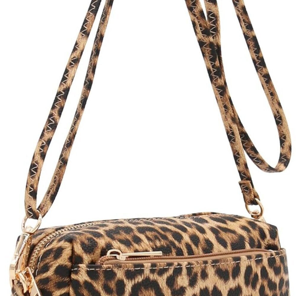 Versatile Leopard Print Handbag with Adjustable S… - image 2